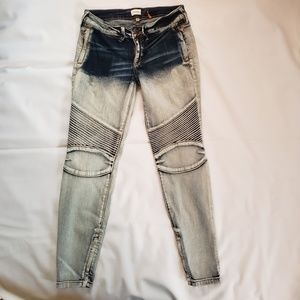 Acid Wash Skinny Jeans